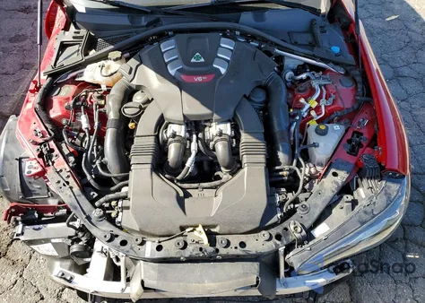 2018 Alfa Romeo Giulia Quadrifoglio z USA, uszkodzony, nr VIN ZARFAEAV0J7584090